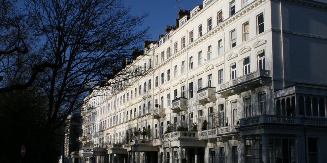 2025 Global Luxury Residential Market OutlookInsights from Knight Frank