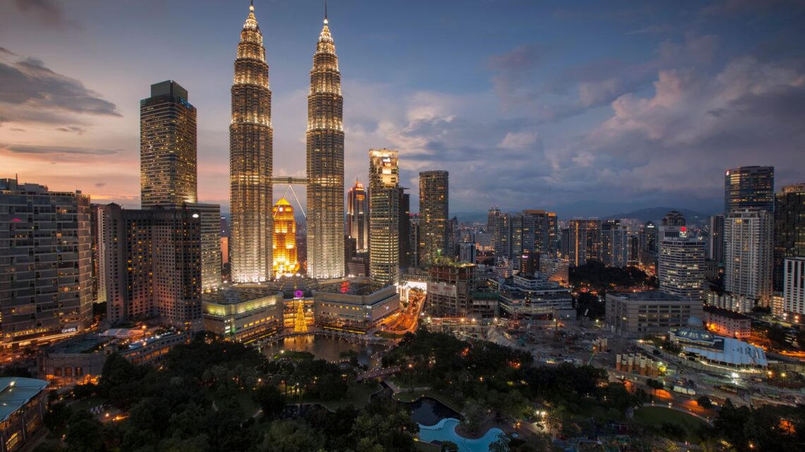Malaysia MM2H 2026: Three-Tier Structure Brings Higher Deposits and Mandatory Property Purchase