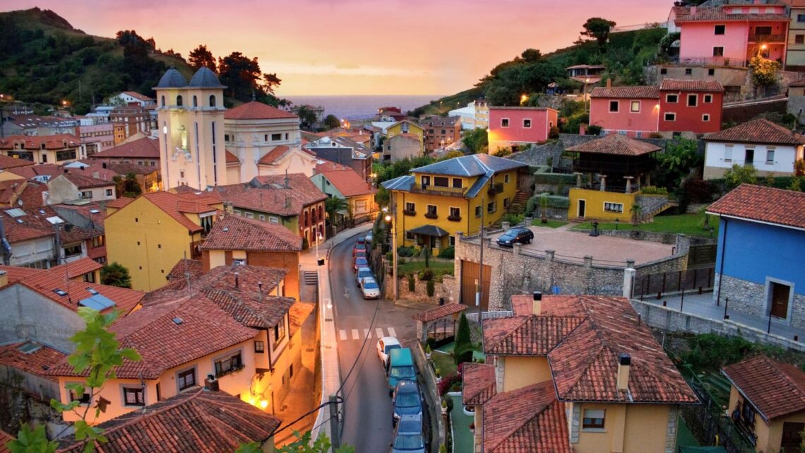 Spain Digital Nomad Visa 2026: Income Requirements, Beckham Law & Application Guide