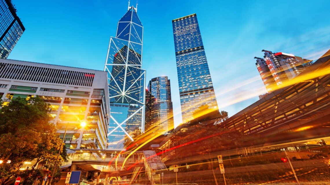 Hong Kong Issues Its First Stablecoin Licences to HSBC and Standard Chartered