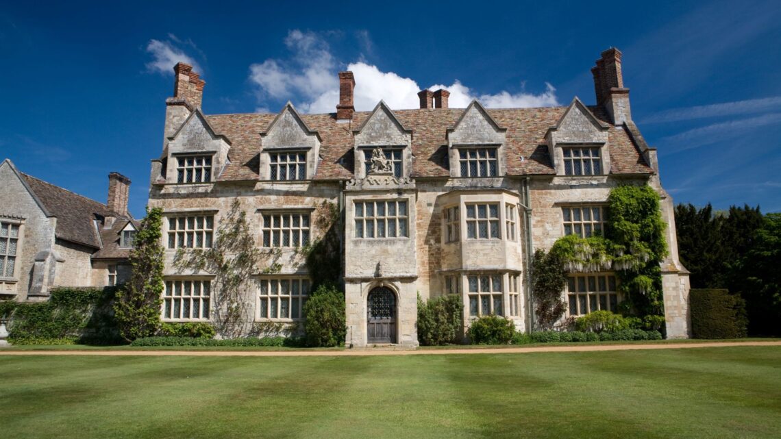 UK Mansion Tax 2028: The High Value Council Tax Surcharge Explained