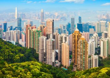 193 Deals in Dubai, 94 in Hong Kong: Reading a Super-Prime Quarter Without Calling It a Cycle