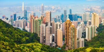 193 Deals in Dubai, 94 in Hong Kong: Reading a Super-Prime Quarter Without Calling It a Cycle