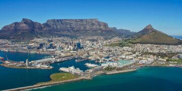 A Foreign-Buyer Share That Climbs With Price — and Reaches Beyond the Cape