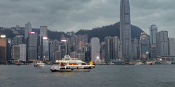 72% at the Top: What Mainland Buyer-Share Data Say About Hong Kong Property — and What They Don’t