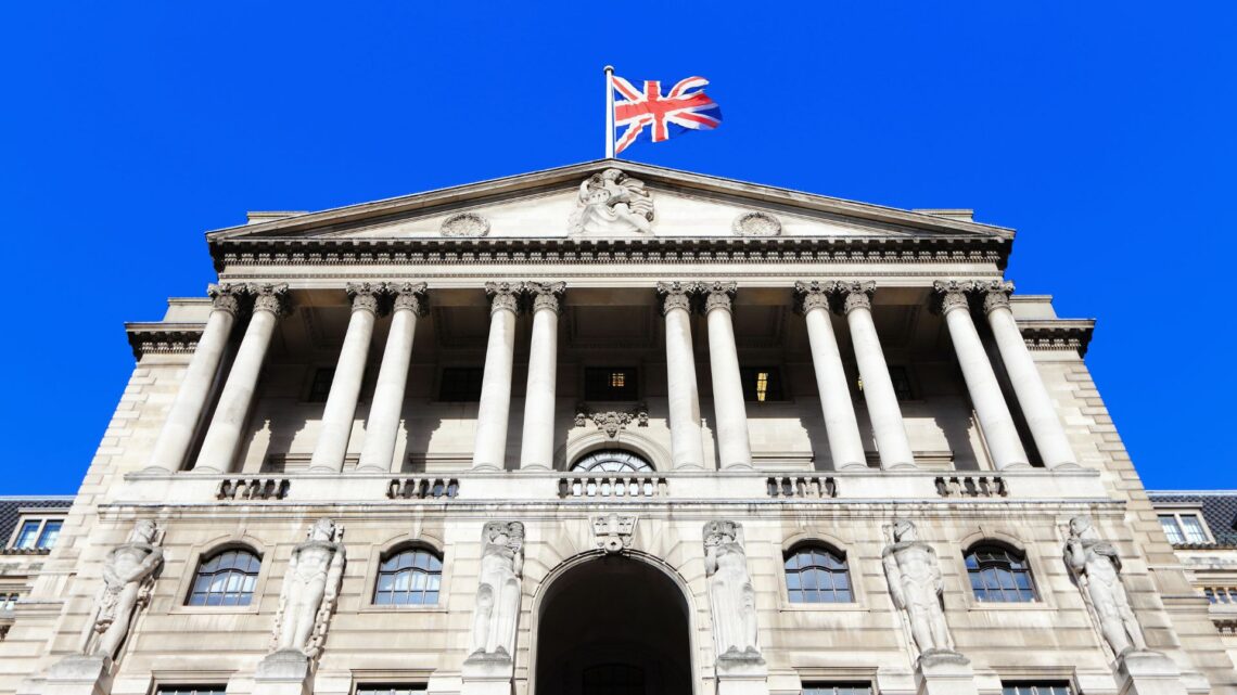 Opening a UK Bank Account as an Overseas Resident: Identity, Address, and What to Check Before You Apply