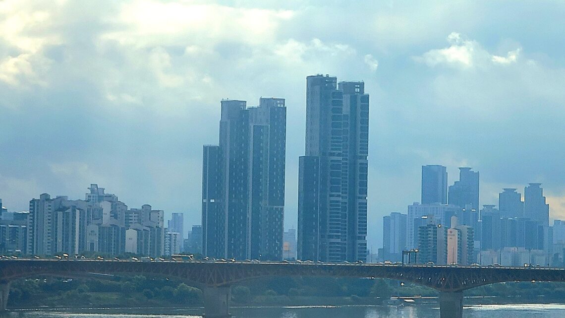 Apartment towers along the Han River, Seoul