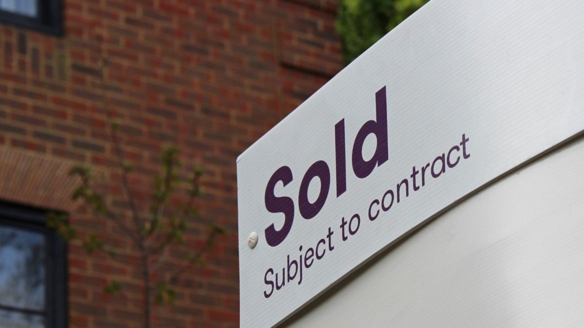 【英國賣樓開支一覽】資產增值稅,仲介佣金,轉讓律師費、EPC及搬遷費用