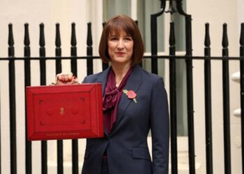 Rachel Reeves 財政聲明深度解析:英國2025預算轉向