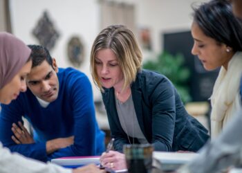 阿聯酋女性創業者的崛起：成功故事與支持資源