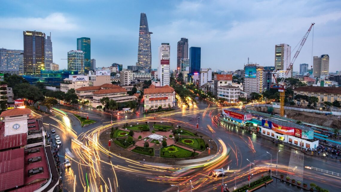 越南簽證錯配 × 稅務風險:小心成為非法居留的外籍業主