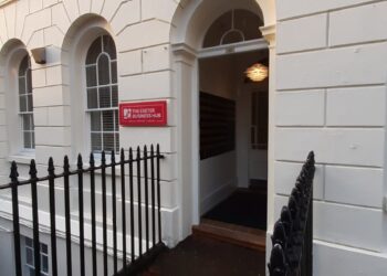 英國虛擬辦公室與公司註冊落地操作(2025 實務流程指南)