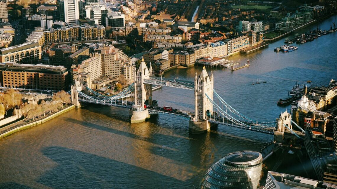英國 7 月新上市住宅平均叫價下跌 1%:夏季因素令市場活動放緩