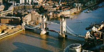 英國 7 月新上市住宅平均叫價下跌 1%:夏季因素令市場活動放緩