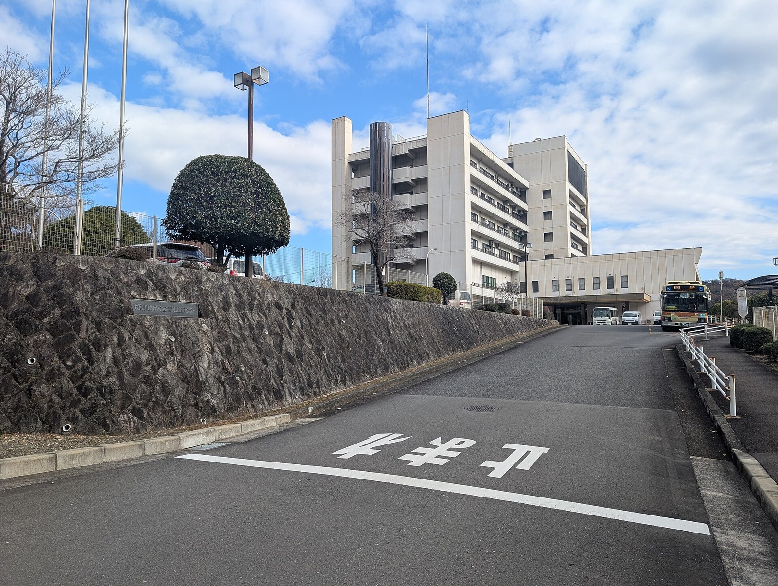AOI 七澤復健醫院的入口與院舍